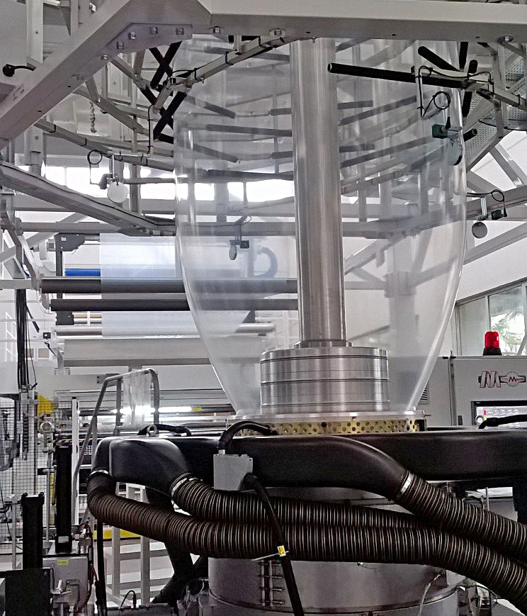 Cast vs. Blown Pallet Wrap: Understanding the Key Differences