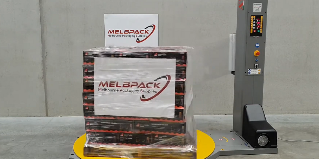 What is a semi automatic pallet wrapping machine?