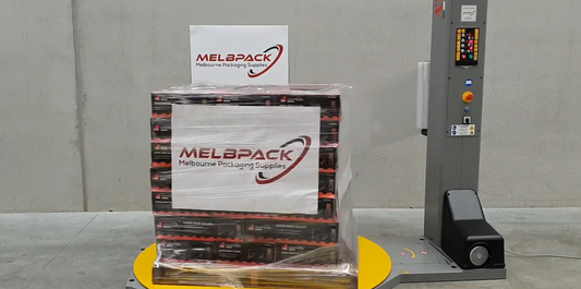 What is a semi automatic pallet wrapping machine?