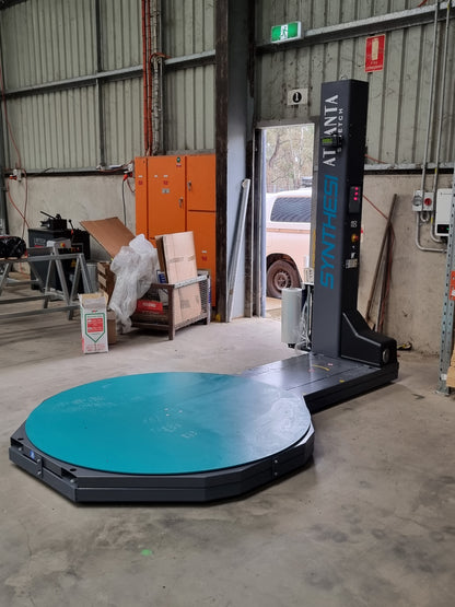 Pallet wrapping machine with Scales
