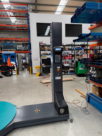 Pallet wrapping machine with Scales