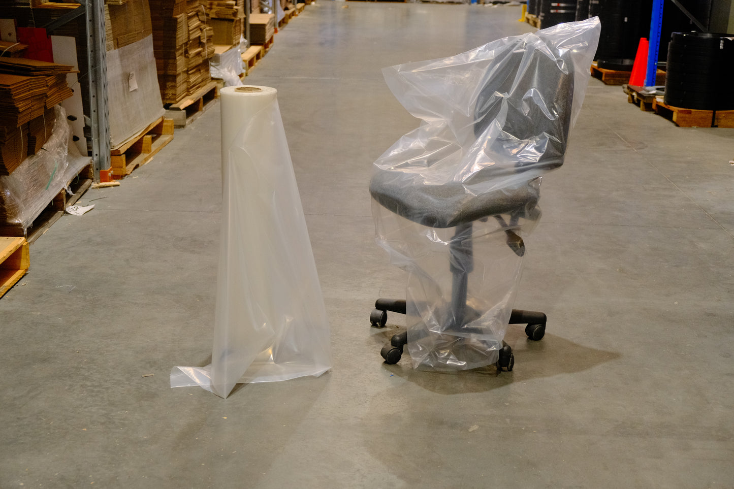 800MM X 1400MM X 100UM POLY BAGS - ROLL  75